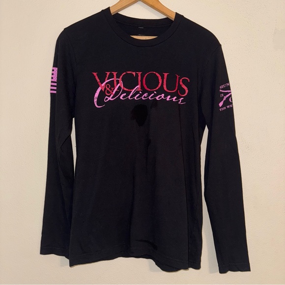 Grunt Style Tops - GRUNT STYLE VICIOUS AND DELICIOUS LONG SLEEVE TEE SIZE SMALL